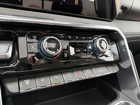 New 2026 GMC Sierra 3500 Denali w/ Technology Package image 22