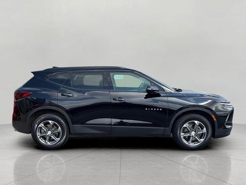 Certified 2024 Chevrolet Blazer LT w/ Convenience Package AWD/4WD image 2