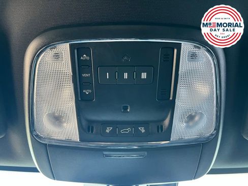 Certified 2022 Jeep Grand Cherokee Limited AWD/4WD image 18