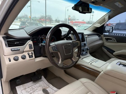 Used 2019 GMC Yukon Denali image 42