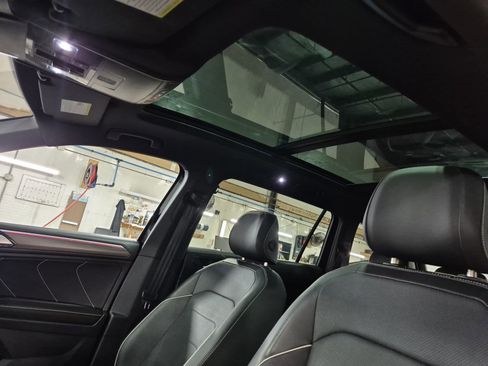Used 2024 Volkswagen Tiguan SEL R-Line AWD/4WD image 19