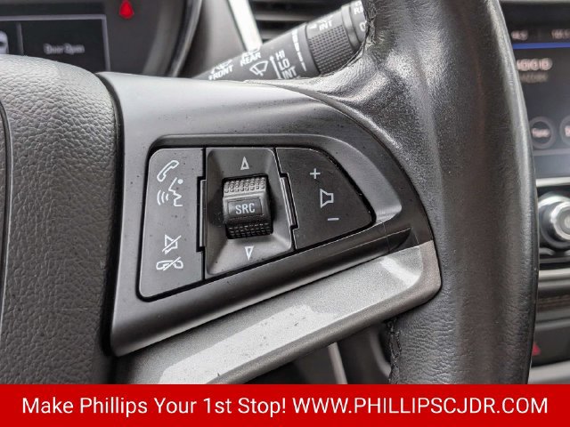 Used 2022 Chevrolet Trax LT w/ Driver Confidence Package AWD/4WD image 24