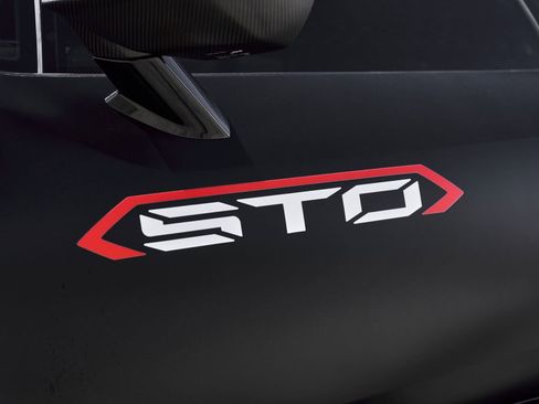 Used 2022 Lamborghini Huracan STO image 15