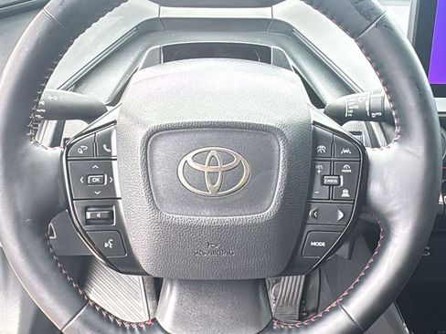 Used 2025 Toyota Prius Plug-In Hybrid w/ Limited Premium Package image 15