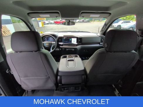 Used 2025 Chevrolet Silverado 1500 LT AWD/4WD image 20