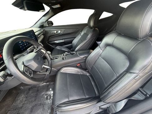 Used 2025 Ford Mustang GT Premium RWD image 14
