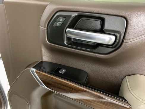 Used 2019 GMC Sierra 1500 SLT image 39