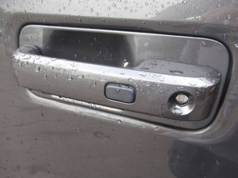 Used 2015 Ford F150 Lariat AWD/4WD image 13