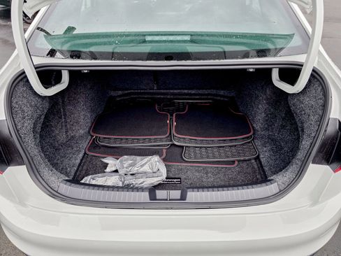 Used 2025 Volkswagen Jetta GLI Autobahn image 43