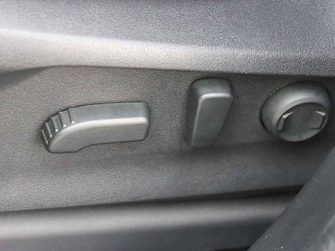 Used 2022 Subaru Ascent Limited w/ Technology Package image 17