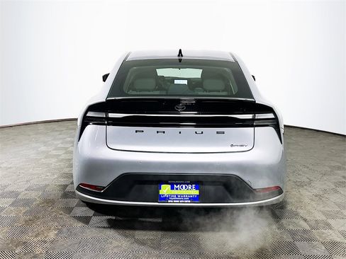 New 2026 Toyota Prius Plug-In Hybrid image 7