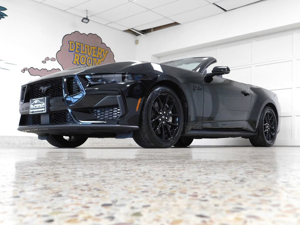 Used 2025 Ford Mustang GT Premium RWD image 14