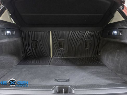 Used 2022 Buick Envision Avenir w/ Technology Package II FWD image 36