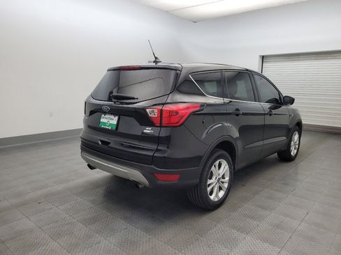 Used 2019 Ford Escape SE AWD/4WD image 9