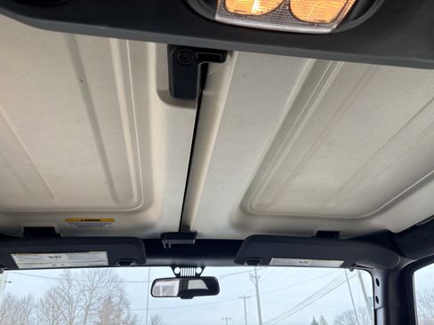 Used 2011 Jeep Wrangler Unlimited Rubicon w/ Dual Top Group image 17