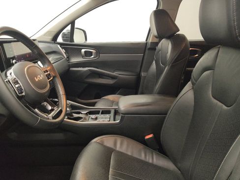 Used 2022 Kia Sorento S FWD image 17