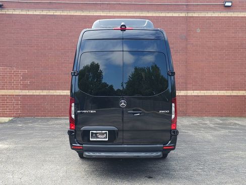 Used 2023 Mercedes-Benz Sprinter 2500 image 21