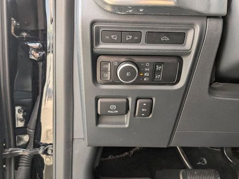 Used 2023 Ford F150 Lariat w/ Equipment Group 502A High image 12