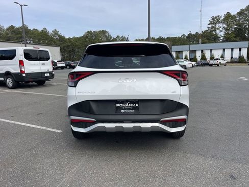 Certified 2025 Kia Sportage LX AWD/4WD image 6