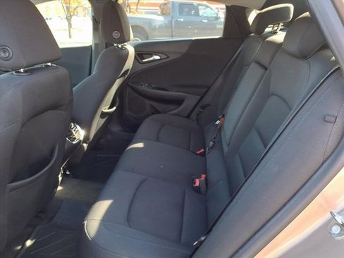Used 2018 Chevrolet Malibu LT image 6