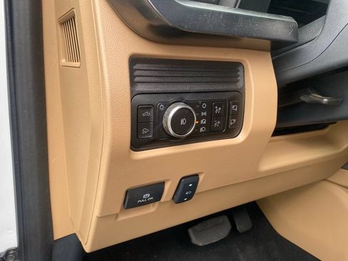 Used 2025 Ford F250 Lariat w/ Chrome Package AWD/4WD image 17