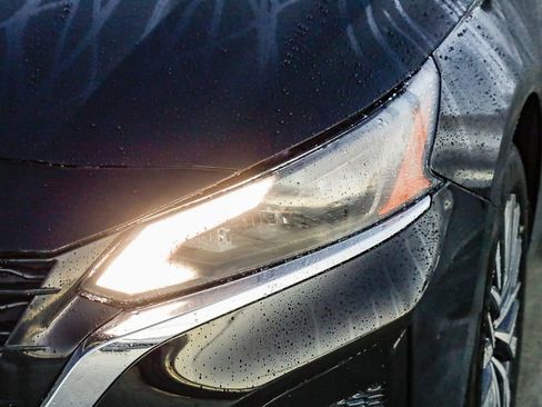 Used 2025 Nissan Altima 2.5 SV image 5