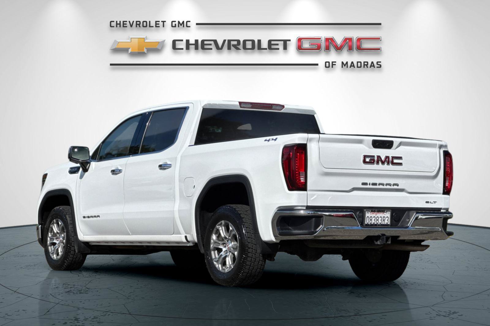 Used 2024 GMC Sierra 1500 SLT AWD/4WD image 5