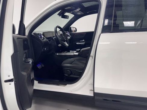 Used 2022 Mercedes-Benz GLB 250 GLB 250 image 13