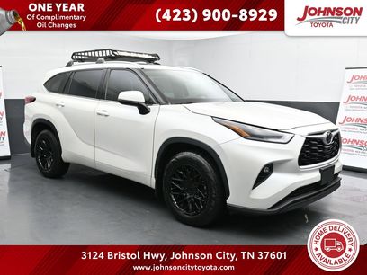 Used 2021 Toyota Highlander XLE