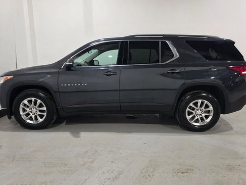 Used 2021 Chevrolet Traverse LT image 14