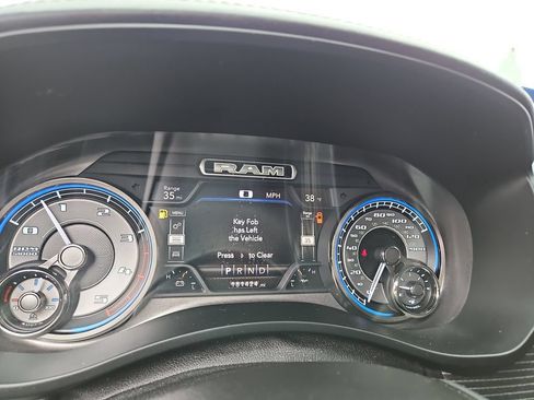 Used 2019 RAM 2500 Limited AWD/4WD image 16