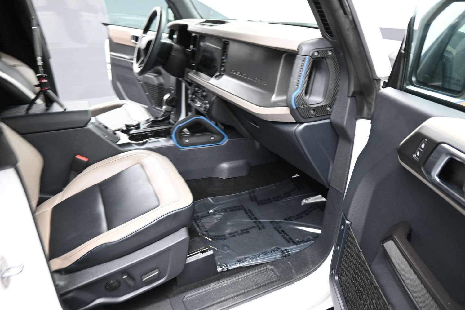 Used 2024 Ford Bronco Wildtrak AWD/4WD image 19