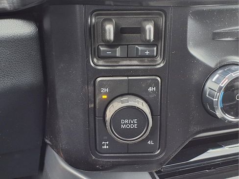 New 2026 Ford F350 Lariat w/ Black Appearance Package image 11