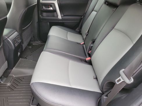 Used 2023 Toyota 4Runner SR5 Premium w/ Moonroof Package RWD image 12