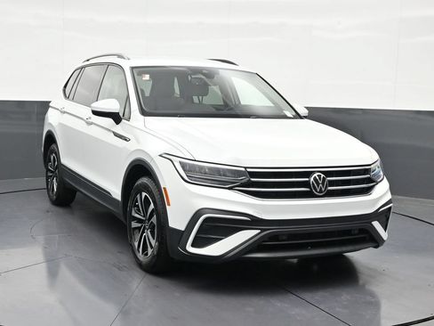 Used 2024 Volkswagen Tiguan S FWD image 7