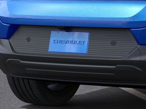 New 2026 Chevrolet Equinox EV LT image 14