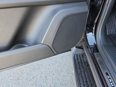 New 2026 Nissan Armada Platinum AWD/4WD image 32