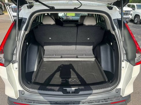 Used 2026 Honda CR-V EX image 9