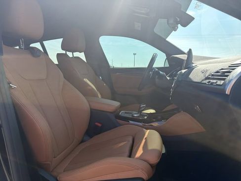 Used 2025 BMW X4 M40i AWD/4WD image 15