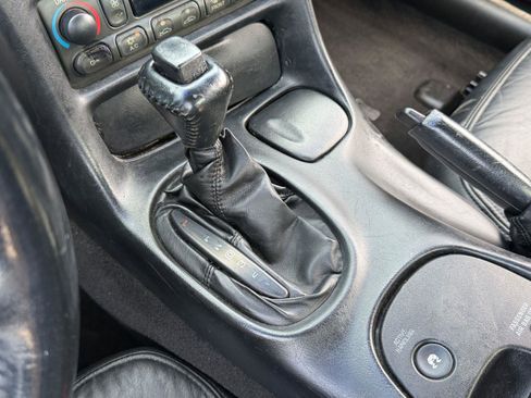 Used 2003 Chevrolet Corvette Convertible w/ Preferred Equipment Group1 RWD image 23