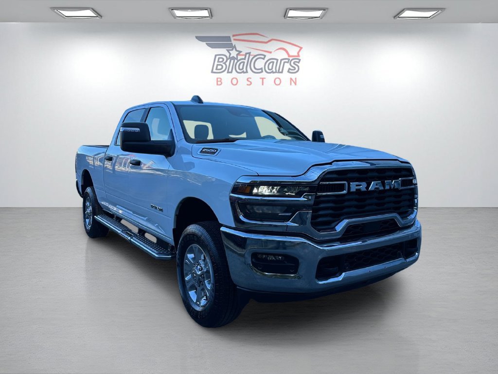Used 2026 RAM 2500 Big Horn AWD/4WD image 3