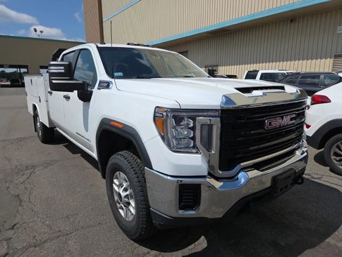 Used 2022 GMC Sierra 2500 Pro w/ Convenience Package AWD/4WD image 3
