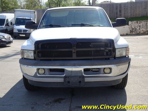 Used 2001 Dodge Ram 2500 Truck 2WD Quad Cab image 2
