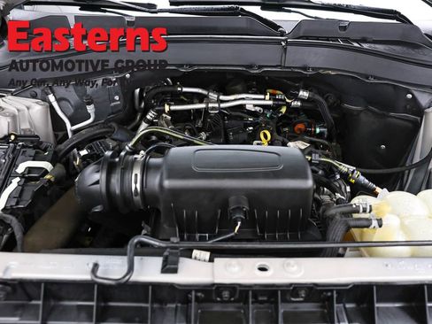 Used 2021 Ford Explorer XLT w/ Equipment Group 202A AWD/4WD image 7