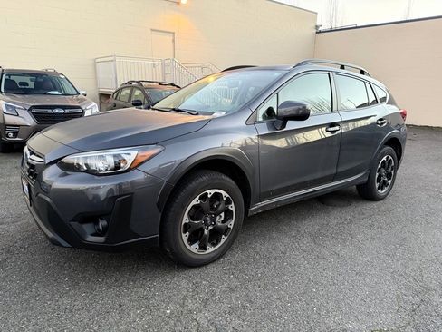 Certified 2023 Subaru Crosstrek 2.0i Premium image 3
