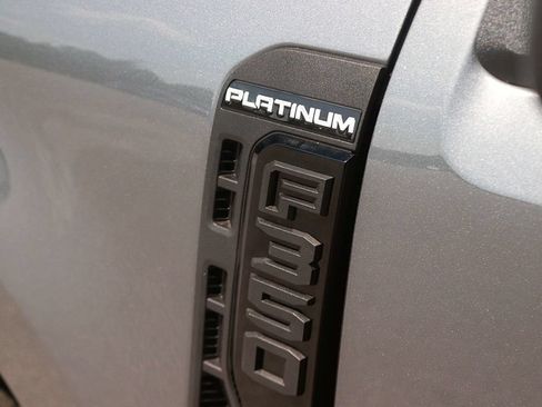 Used 2025 Ford F350 Platinum AWD/4WD image 13