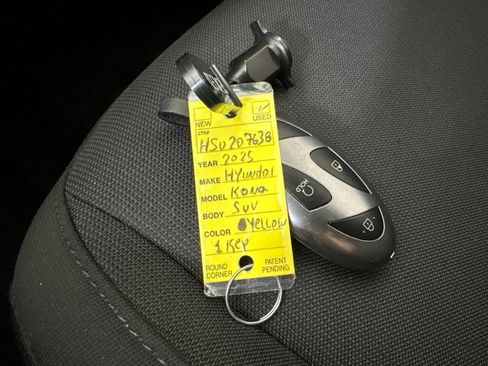 Used 2025 Hyundai Kona SE FWD image 35