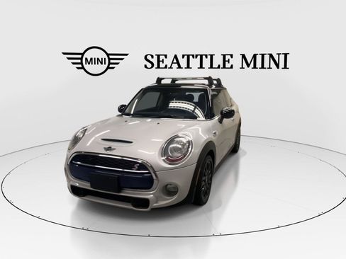 Used 2018 MINI Cooper S FWD image 4