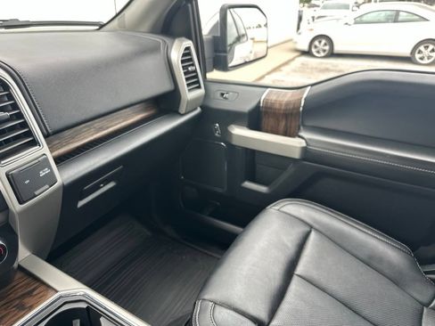 Used 2019 Ford F150 Lariat w/ Equipment Group 502A Luxury AWD/4WD image 42