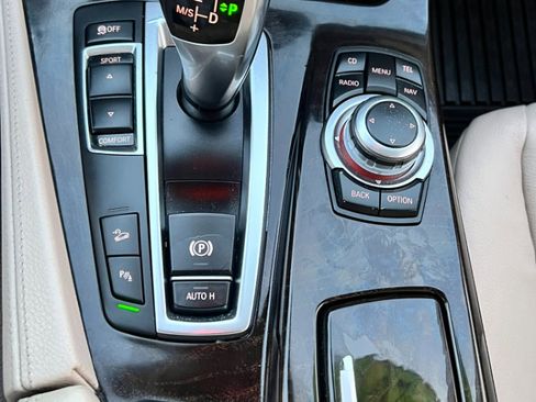 Used 2012 BMW 528i xDrive Sedan image 17